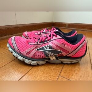 Brooks Pure Cadence Running Shoes Hot Pink Women’s Size 9.5 Sneakers Training